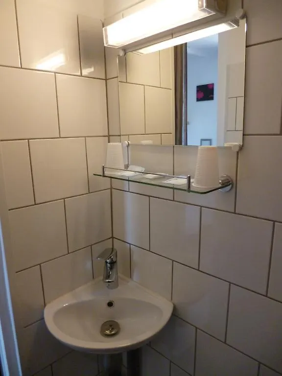 Hôtel le Calypso Hyères 2*,  França