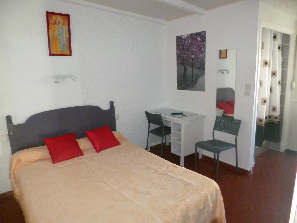 Hotel Le Calypso Hyères